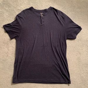 Men’s JCrew Henley tee